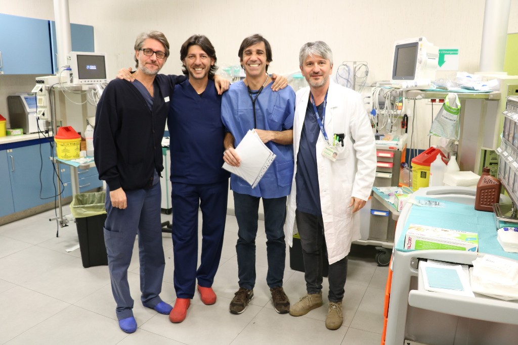 Il dott. Antonio Di Mauro, responsabile PS e OBI, con il collaboratore Giuseppe Agosta (al centro) e i coordinatori Ivan Valenti e Luigi Musumeci (sx e dx)